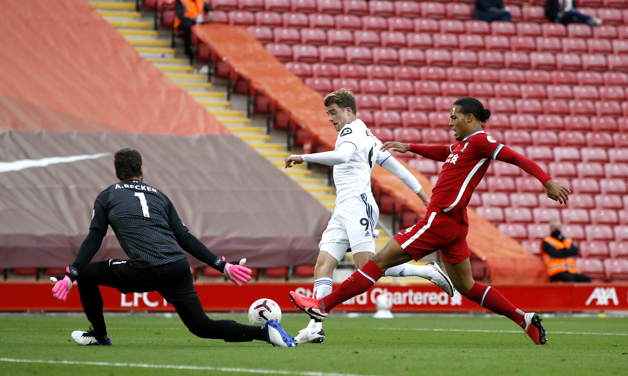 当时引起了 当时引起了